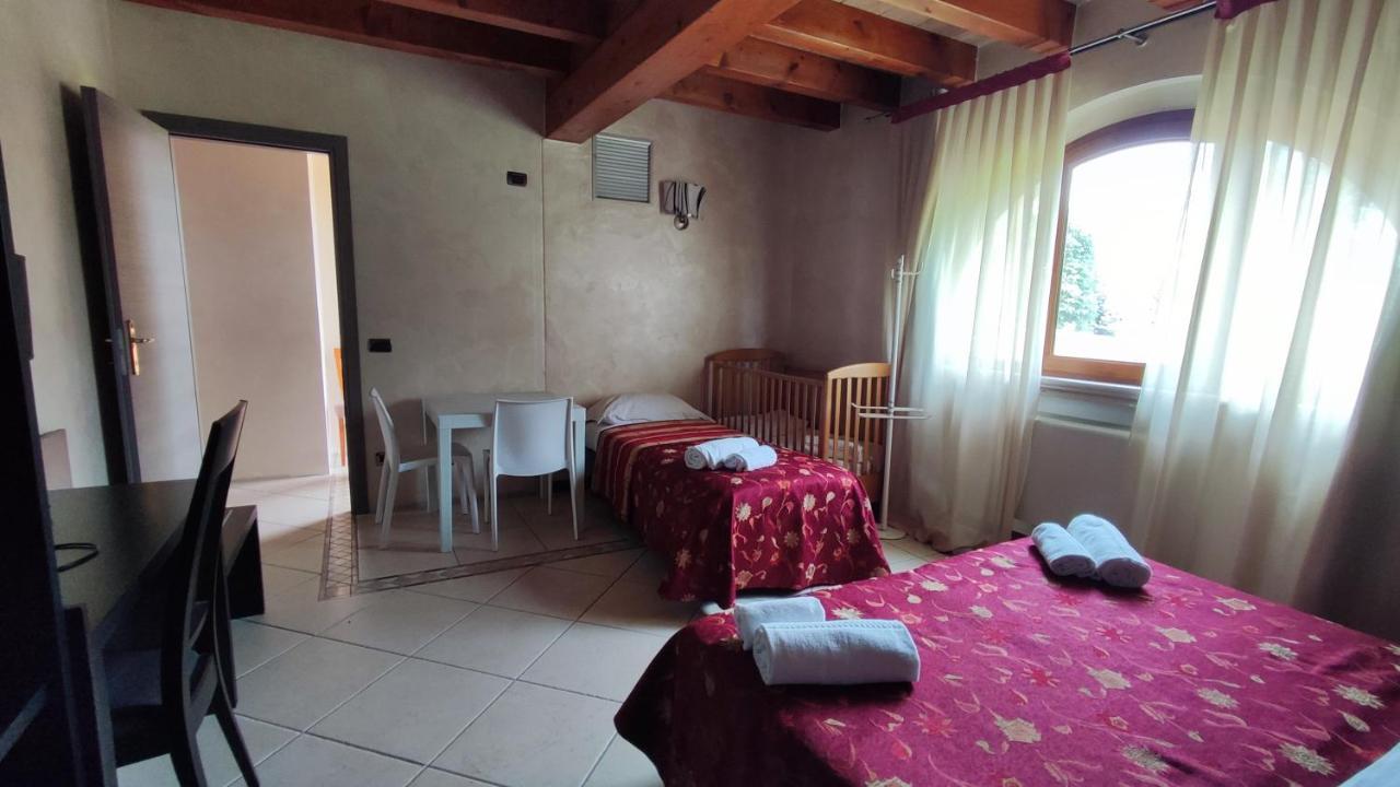 Albergo Le Piante Манерба-дель-Гарда Экстерьер фото
