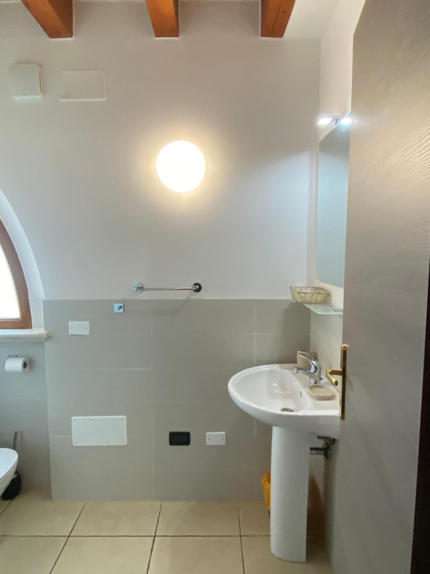 Albergo Le Piante Манерба-дель-Гарда Экстерьер фото
