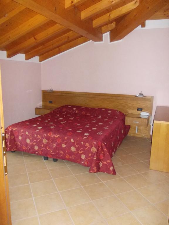 Albergo Le Piante Манерба-дель-Гарда Номер фото